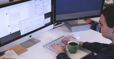 track competitor reviews