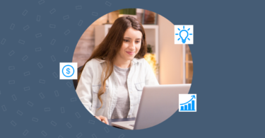 Woman on a laptop working on the finances of the business using accounting software